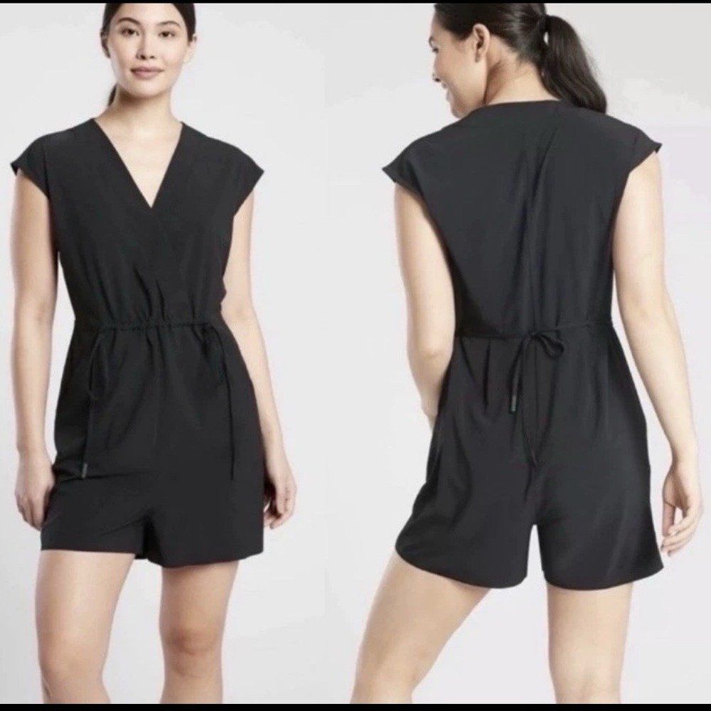 Athleta Women's Marlow Shorts Romper Black  Size M Athleisure One-piece V-neck